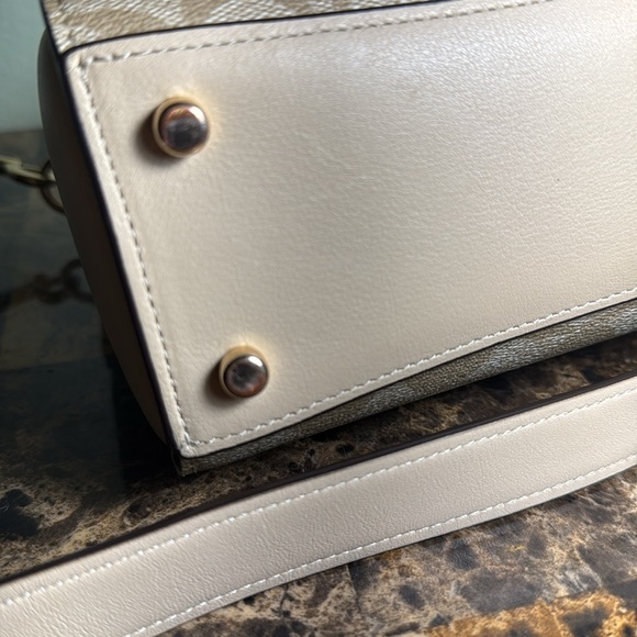 Coach Morgan Signature Canvas Messenger Crossbody Bag - Picture 11 of 16